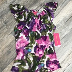 NWT!! Sunny Leigh top size small